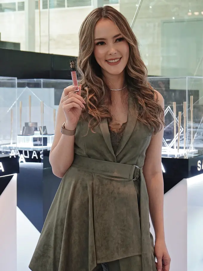 Rewel Soal Pilihan Lipstik Matte, Ini Trik Cathy Sharon Menemukannya