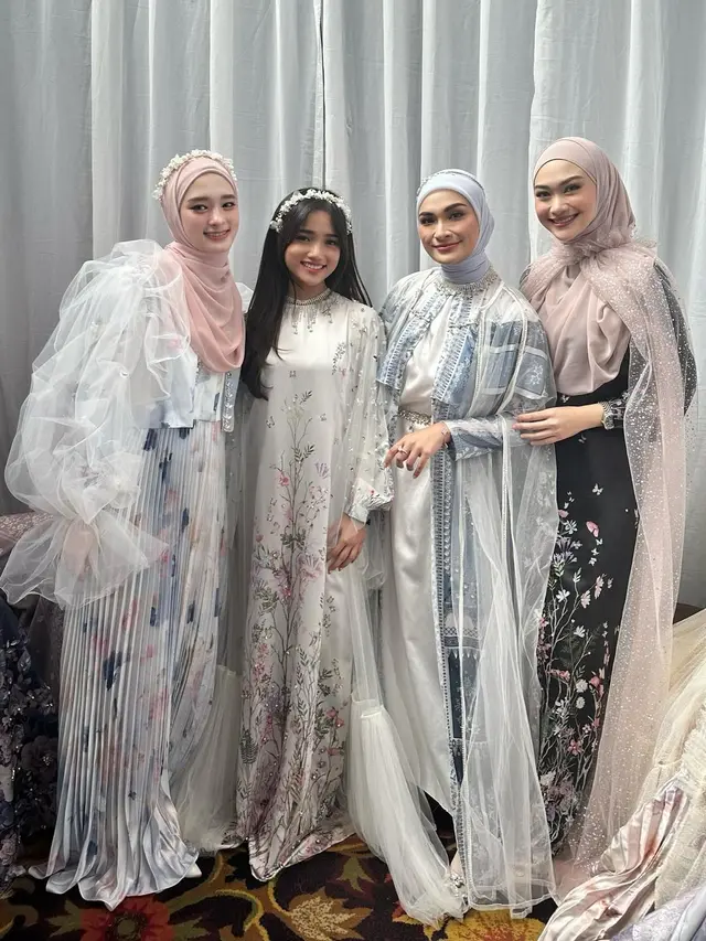 Potret Inara Rusli Kenakan Outfit Cantik bak Ibu Peri, Banjir Pujian Warganet
