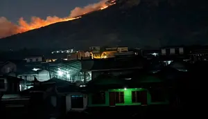 Karhutla Meluas di Lawu dan Sumbing, Jalur Pendakian Diminta Ditutup