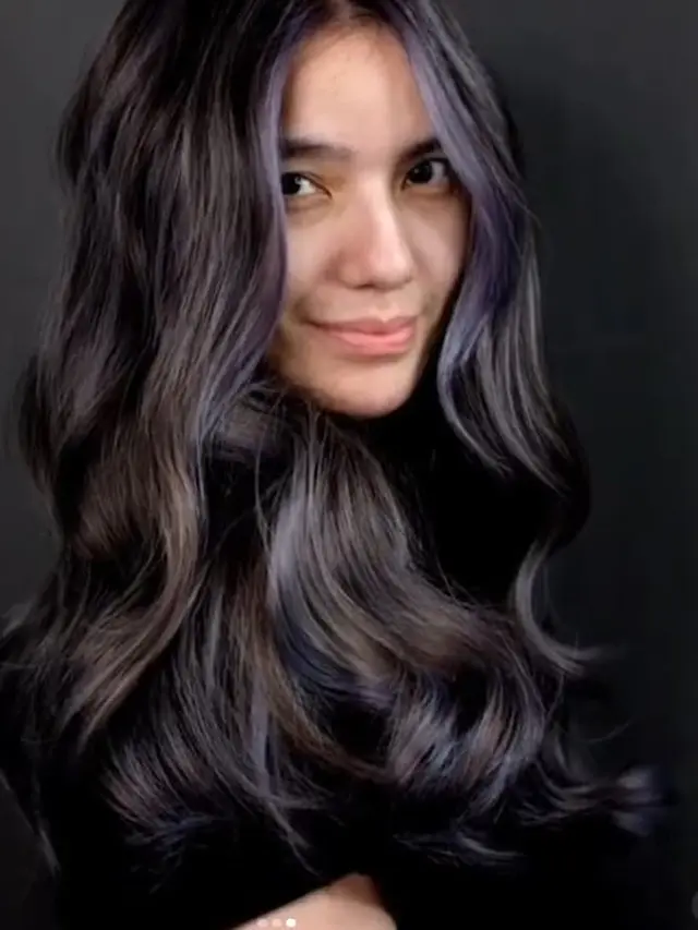 6 Potret Terbaru Sheila Marcia dengan Rambut Silver, Banjir Pujian