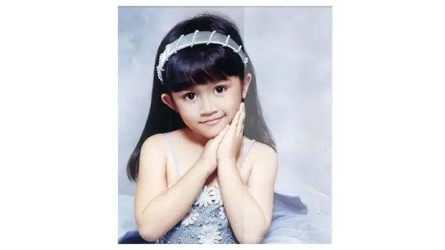 6 Potret Masa Kecil Febby Rastanty, Imut dan Menggemaskan