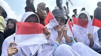 Ratusan Orang Tumpah Ruah Saksikan Panggung Rakyat di Monas