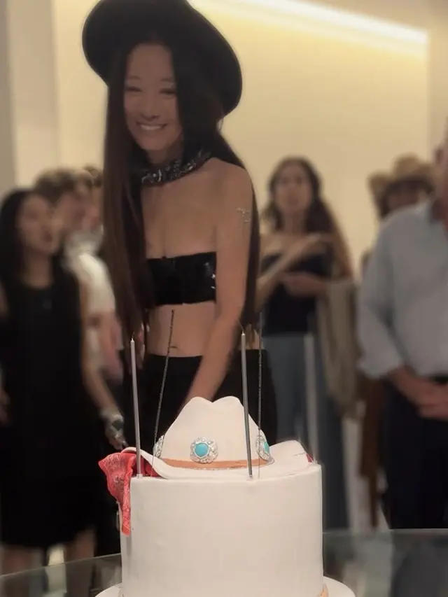 Fashion Designer Vera Wang Rayakan Ulang Tahun ke-74 Tahun, credit: (@verawanggang)