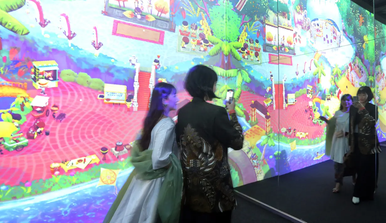 Galeri Indonesia Kaya merupakan bentuk komitmen Bakti Budaya Djarum Foundation pada budaya. Dengan terus memperkenalkan dan melestarikan kebudayaan Indonesia, khususnya kepada generasi muda bangsa. BBG [Foto: Bambang E Ros/Fimela.com]