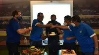 Manajemen Persib Bandung menggelar acara perayaan sederhana HUT ke-88 klub, Minggu (14/3/2021). (Foto: MO Persib)