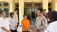 Nenek 4 Cucu di Bangkalan Digiring ke Mapolres Bangkalan karena Simpan Sabu Siap Jual