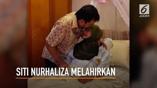 Siti Nurhaliza melahirkan bayi berjenis kelamin perempuan di Kuala Lumpur.