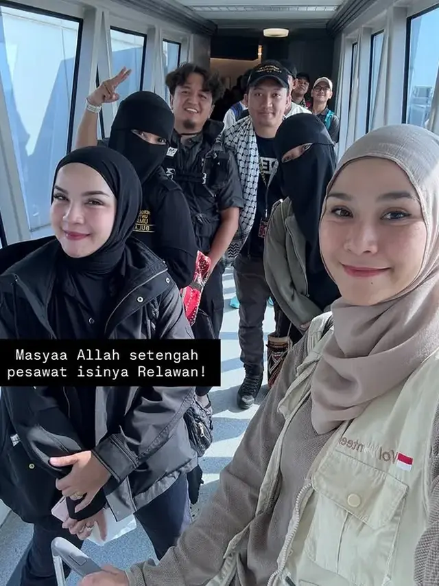 Potret Zaskia Mecca Dirikan Dapur Umum untuk Korban Banjir