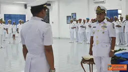 Citizen6, Surabaya: Sebanyak 29 Perwira dari berbagai Komando Utama TNI AL mengikuti Pendidikan Aplikasi-2 setara  Diklapa di Pusdiklapa Kodikopsla, Kobangdikal, Senin, (15/10). (Pengirim: Penkobangdikal)