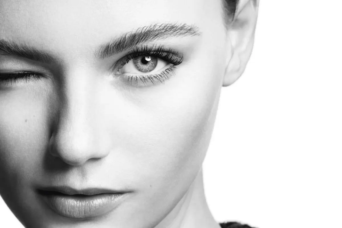 Maskara Chanel Noir Allure menawarkan daya pikat hingga ke ujung bulu mata