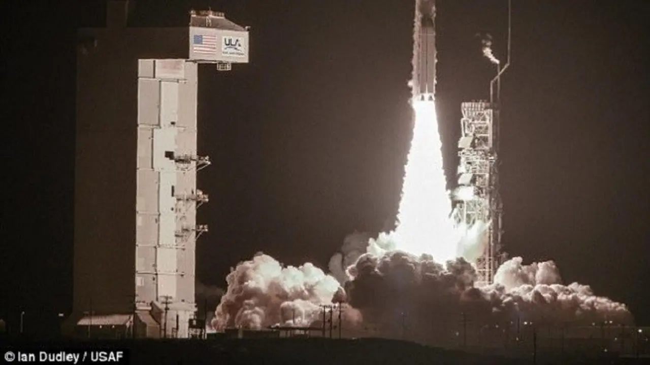 Peluncuran Satelit NROL-42 pada September 2017. Kini NRO meluncurkan NROL-52 pada 15 Oktober kemarin (US Air Force/Ian Dudley)