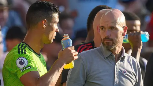 Ten Hag não disfarça incómodo com ausência de Ronaldo