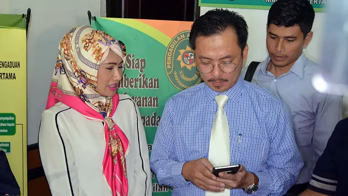 [Bintang] Sidang Cerai Donny Kesuma dan Yuni Indriati