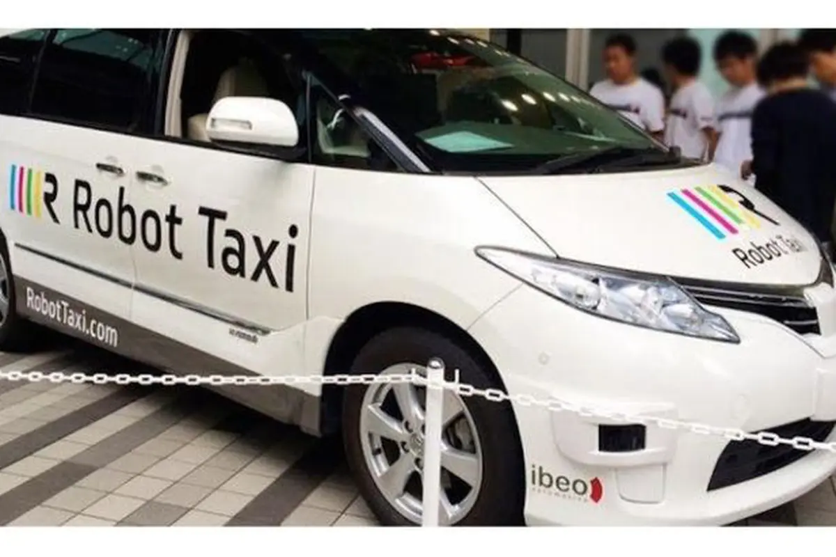 Mobil Taksi di Jepang Bakal Dikemudikan Robot