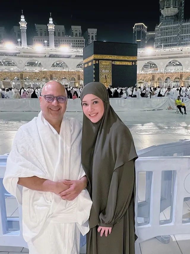Maia Estianty dan Irwan Mussry Rayakan Anniversary ke 5 di Tanah Suci, Sampaikan Doa dan Harapan untuk Rumah Tangganya