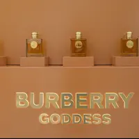 Burberry Eau De Parfum Intense. dok. Luxasia