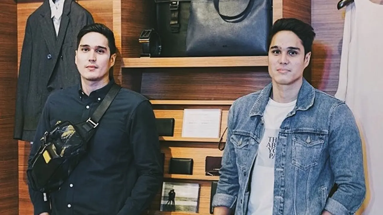 Potret Kompak 7 Selebritas Cowok dengan Adiknya, Sibling Goals Banget