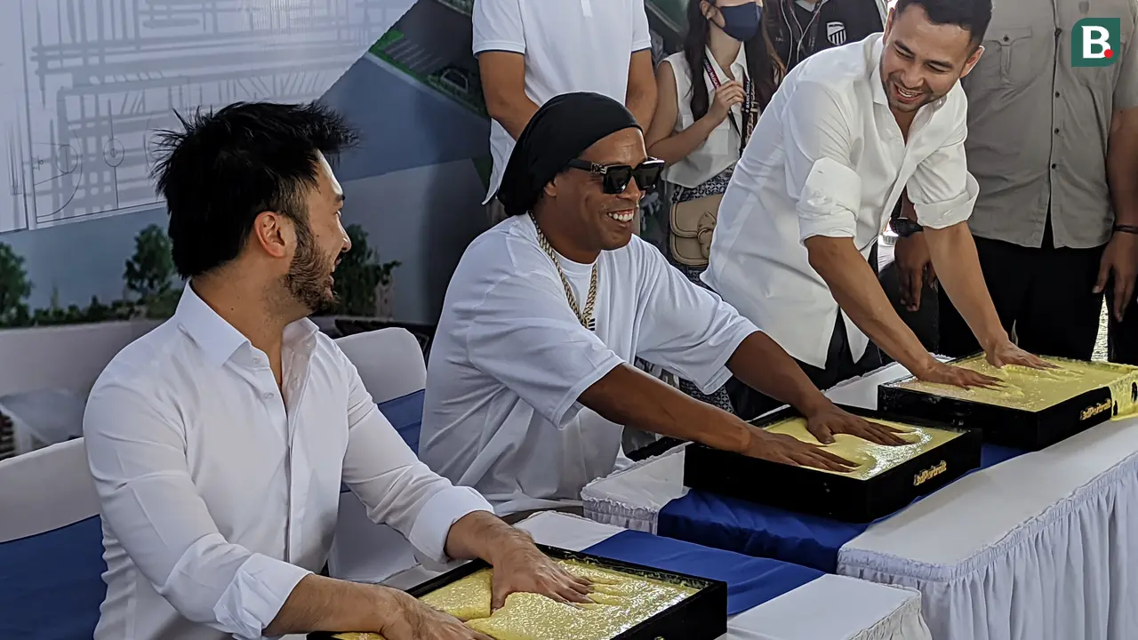 Ronaldinho - RANS Nusantara FC