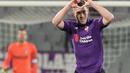 Selebrasi gol ketiga Fiorentina dari kaki Jordan Veretout pada menit ke-99 pada laga lanjutan Serie A yang berlangsung di stadion Artemio Franci, Firenze, Senin (25/2). Inter Milan imbang 3-3 kontra Fiorentina (AFP/Tiziana Fabi)