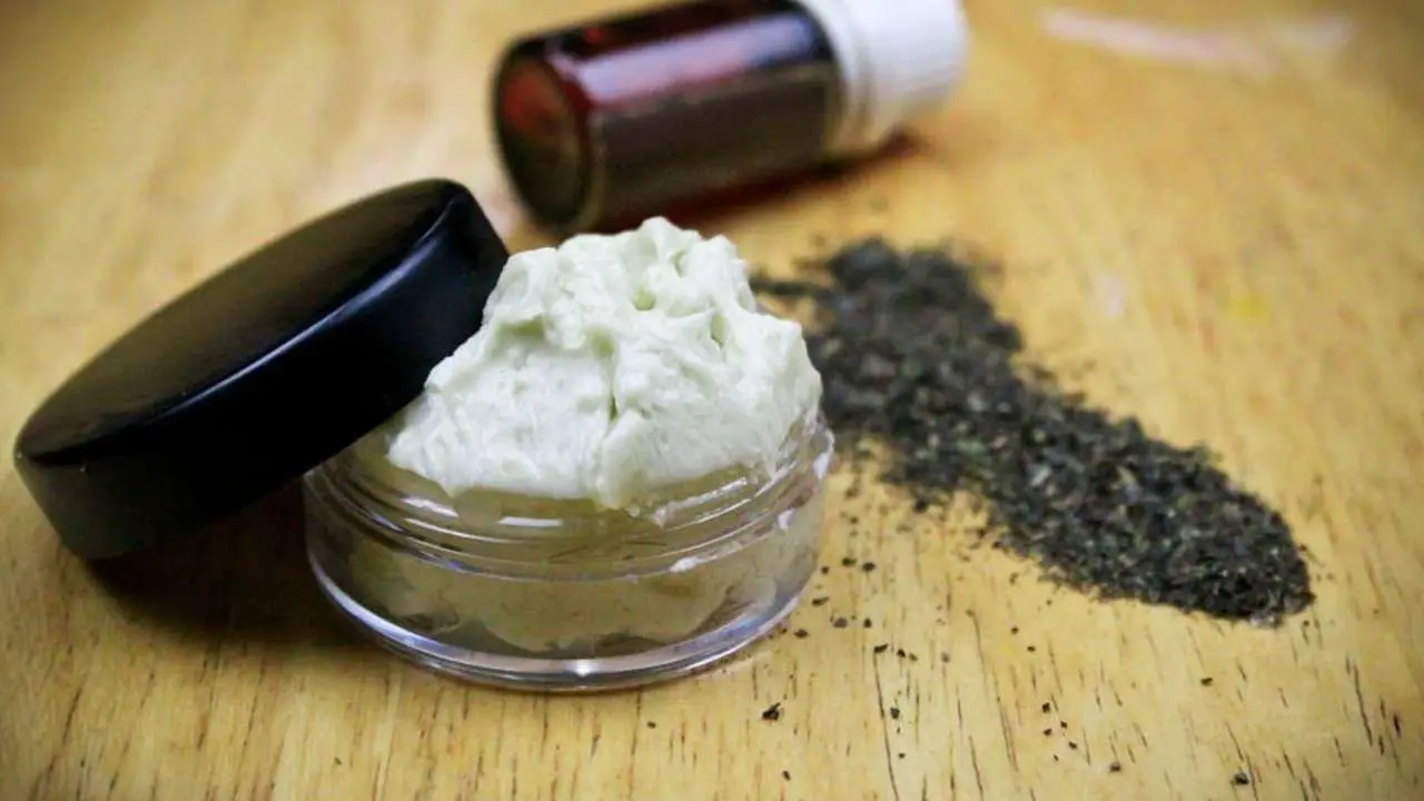 Krim Tangan Berbahan Baku Teh Hijau Buatan Sendiri