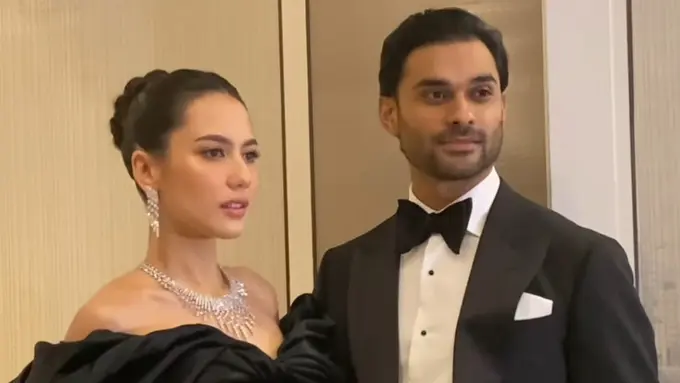 Pesona Pevita Pearce Gelar Resepsi Pernikahan di Malaysia