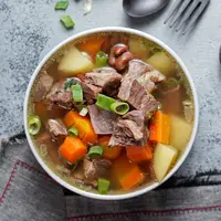 ilustrasi sup daging sapi/copyright by Marla_Sela (Shutterstock)