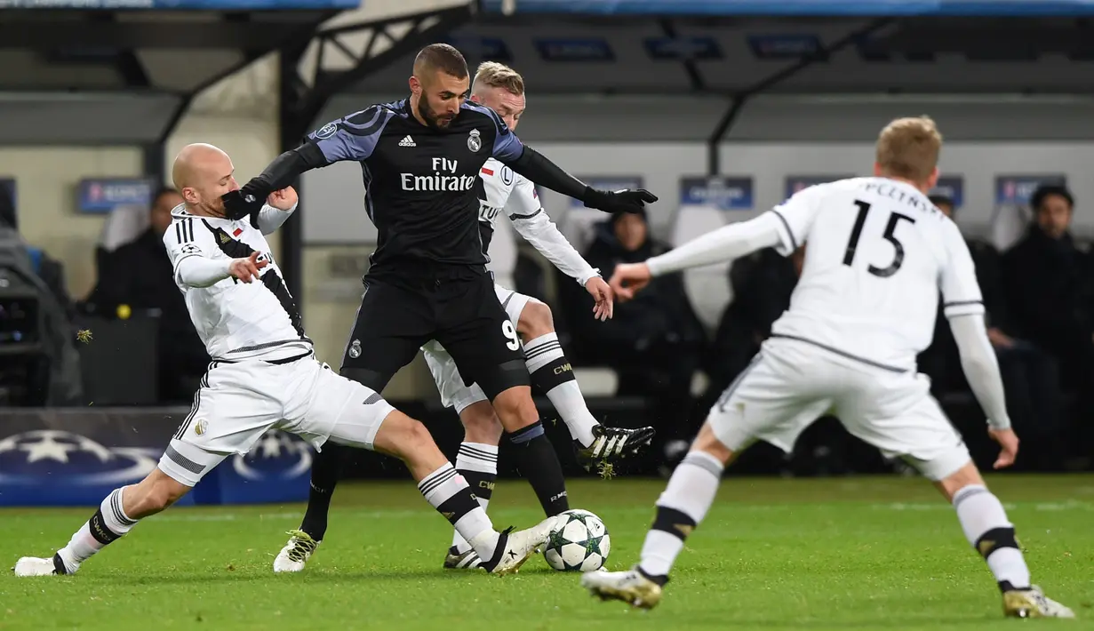 Real Madrid bermain di empat kompetisi berbeda pada musim ini, yaitu Piala Super Eropa, La Liga Primera Divison, Liga Champions dan Copa del Rey. (AFP/Janek Skarzynski)