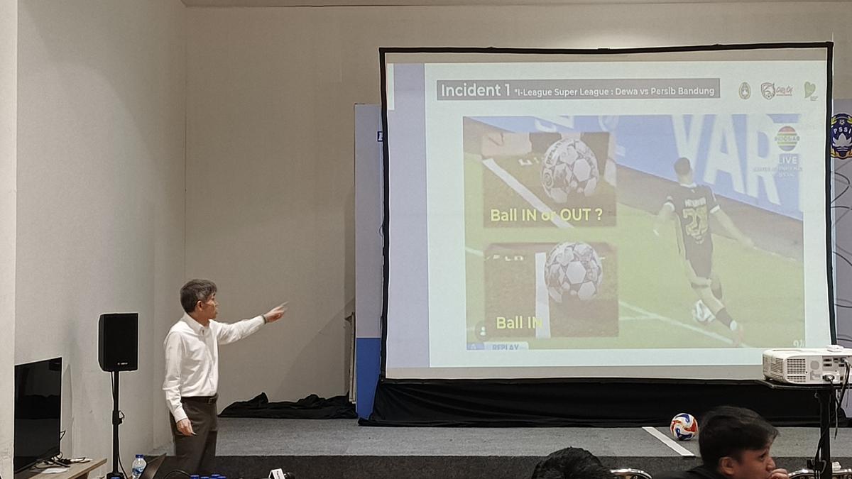 Komite Wasit PSSI Jelaskan Gol Kontroversial Dewa United ke Gawang Persib Bandung