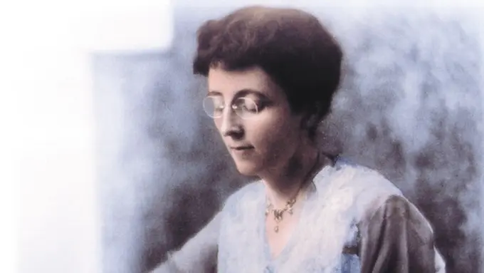 5 Fakta Menarik tentang Lucy Maud Montgomery