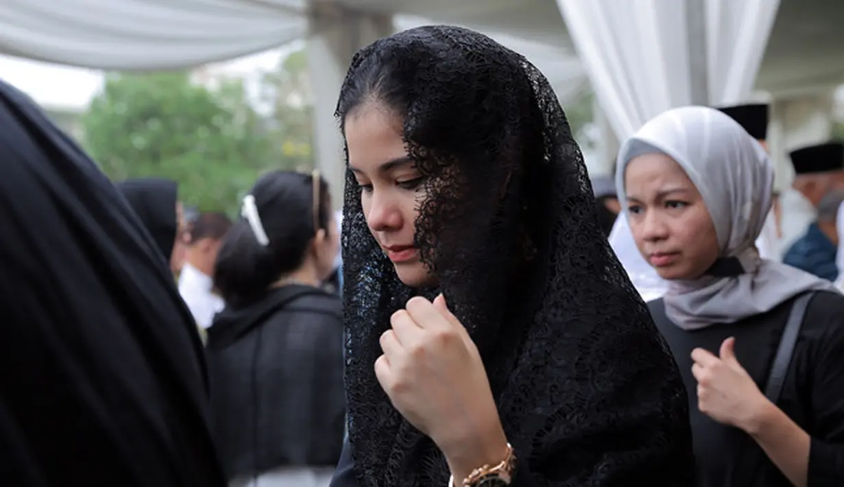 Adara Taista -menantu Hatta Rajasa