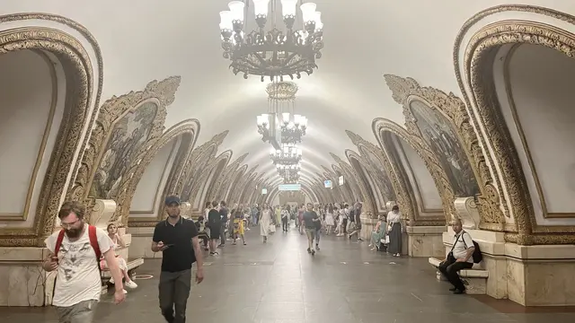 Stasiun metro Kievskaya di Moskow, Rusia.
