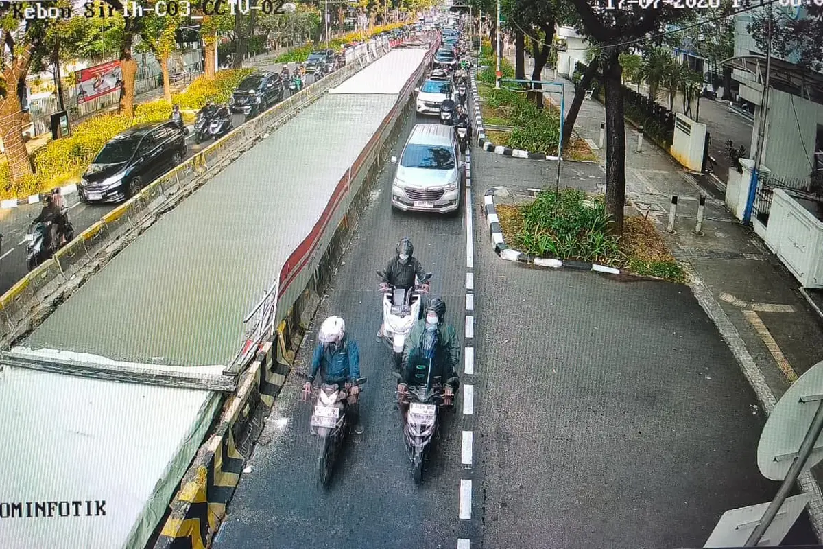 Potret Lalu Lintas Kebon Sirih ke Tugu Tani