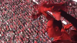 Laga putaran keempat Piala Portugal tersebut berlangsung pada Sabtu (23/11/2024). Bola.com memiliki kesempatan merasakan sensasi langsung menonton dari tribune Estadio Da Luz, kandang dari Benfica FC. (AFP/Bagaskara Lazuardi)
