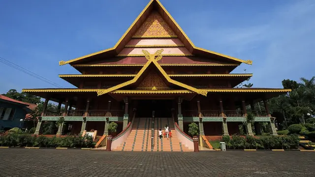 Rumah Selaso Jatuh Kembar