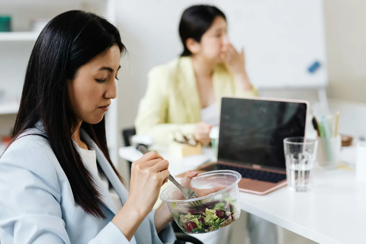 Tumbnail 7 Ide Bekal Makan Siang Mudah untuk Dibawa ke Kantor