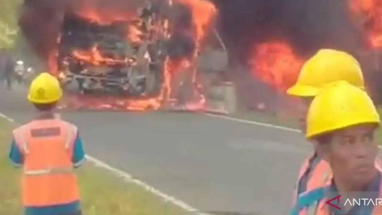 Kecelakaan maut bus di Sumsel. (Antara)