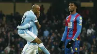 Video highlights gol jarak jauh Fabian Delph yang membuat Manchester City unggul 1-0 atas Crystal Palace pada Sabtu (16/1/2016).