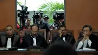 Sidang lanjutan praperadilan Budi Gunawan kepada KPK yang dihadiri tim kuasa hukum Komjen Pol Budi Gunawan dan tim kuasa hukum KPK di PN Jakarta Selatan, Senin (9/2/2015). (Liputan6.com/Johan Tallo)