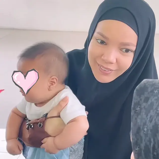 12 Tahun Nikah Belum Punya Anak, Ini 6 Potret Terbaru Dewi Sandra Makin Religius
