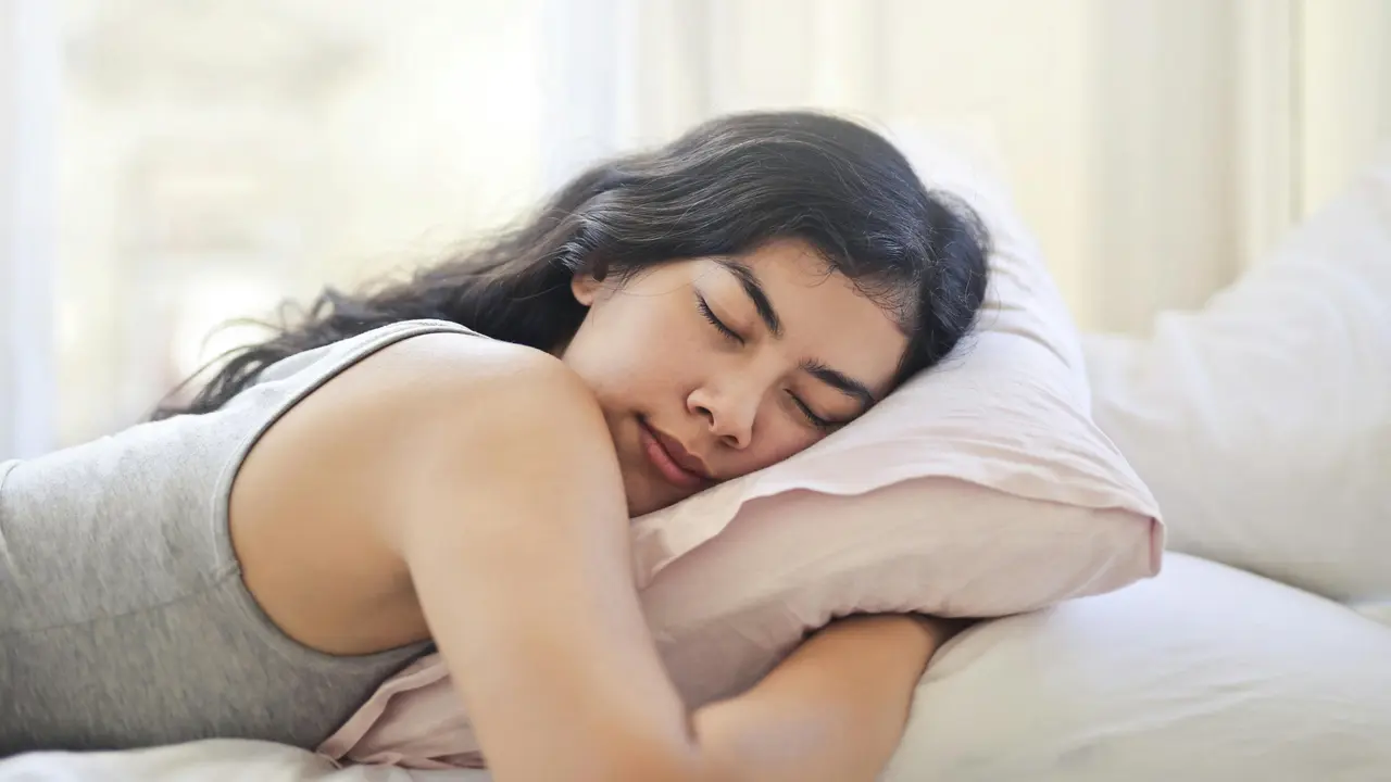 Posisi Tidur yang Benar Saat Sakit, Kunci Sembuh Lebih Cepat!