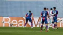 Levante mencetak gol ke gawang Real Madrid pada pertandingan Liga Spanyol di Stadion Alfredo Di Stefano, Madrid, Spanyol, Sabtu (30/1/2021). Real Madrid kalah 1-2. (AP Photo/Manu Fernandez)