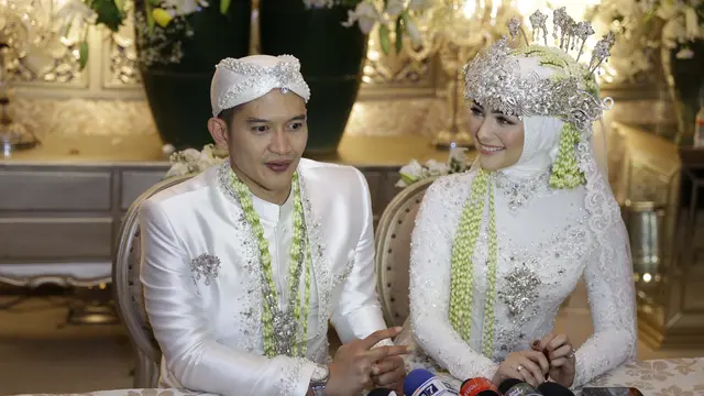[Fimela] Citra Kirana dan Rezky Aditya