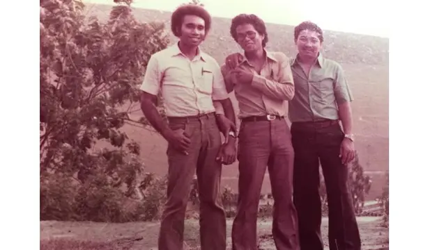 Unggah Foto Jadul dengan Istri, Ini 7 Potret Lawas Hotman Paris yang Curi Perhatian