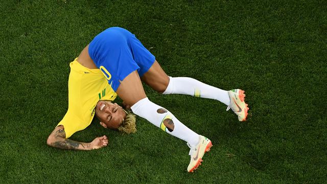Jatuh Bangun Neymar Saat Brasil Ditahan Imbang Swiss