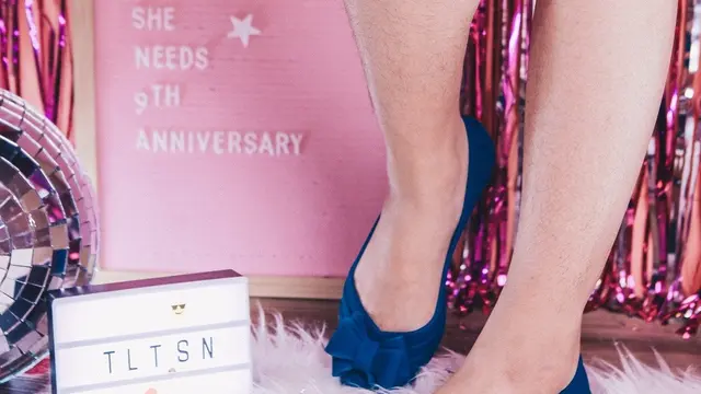 Perempuan kini tampil percaya diri dengan sepatu yang terjangkau