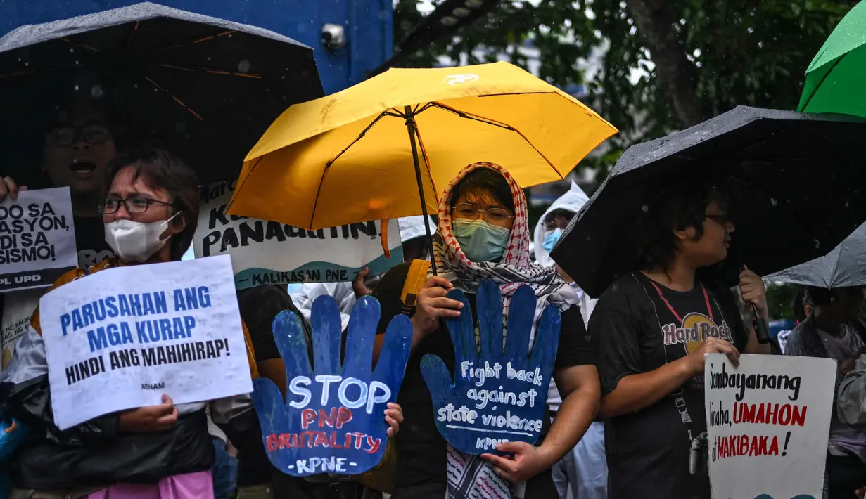 Sebelumnya, polisi di ibu kota Filipina menangkap lebih dari 200 orang dalam bentrokan dengan pengunjuk rasa bertopeng pada aksi demonstrasi antikorupsi, Minggu (21/9/2025). (Jam STA ROSA/AFP)