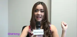 Rere Regina tidak hanya melaporkan kelakuan Charly Van Houten ke Komnas HAM. Rere mengaku bahwa Ibunda dari Charly, Toethe Hartika juga akan segera ia laporkan dengan alasan pencemaran nama baik.
