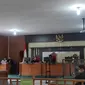 Persidangan secara virtual yang digelar di Pengadilan Negeri Pekanbaru. (Liputan6.com/M Syukur)