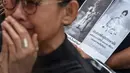 Mendampingi Raja Bhumibol Adulyadej selama 70 tahun memerintah Thailand, Sirikit Kitiyakara dikenal karena keanggunan dan selera modenya kerap mencuri perhatian. (Chanakarn Laosarakham/AFP)