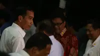 Presiden Jokowi menggelar konferensi pers soal kabinet di Istana Merdeka, Jakarta, Kamis (23/10/2014). (Liputan6.com/Herman Zakharia)
